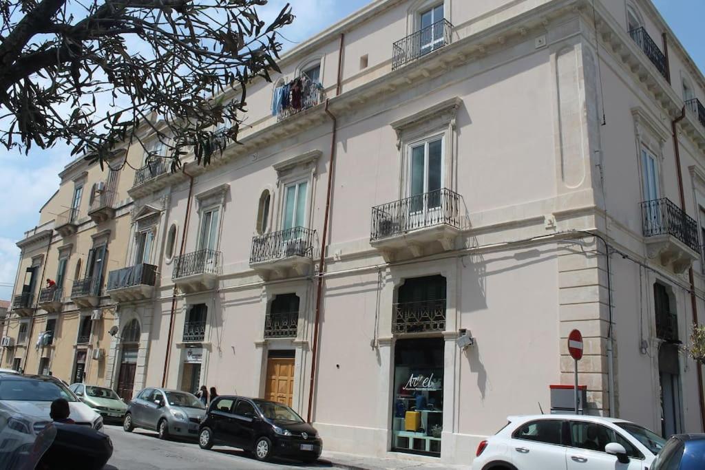 Carla - Few Steps To Ortigia * Syracuse